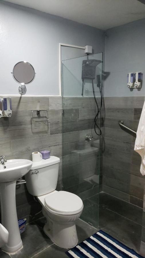 We Hostel And Suites Miraflores By Stand Out Hotels Collection Santo Domingo Exterior photo